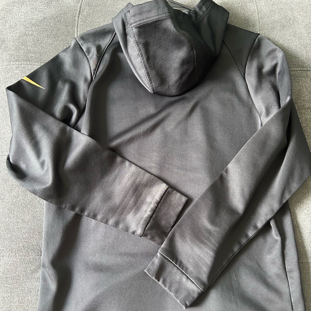 Nike Lebron James Witness Hoodie - Picture 5 of 5